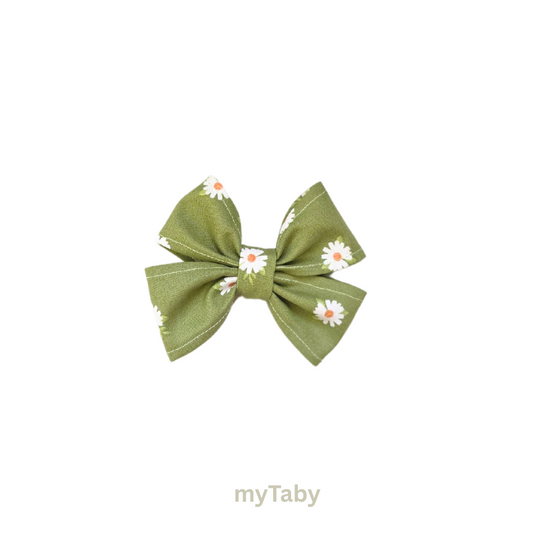 Green with Daisy Mini Girls' Bow